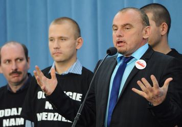 Zbierają paragony. "Solidarność" kontroluje otwarte w niedziele sklepy