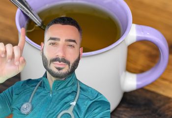 Działa jak balsam na wątrobę. Gastrolog radzi pić to zamiast detoksów