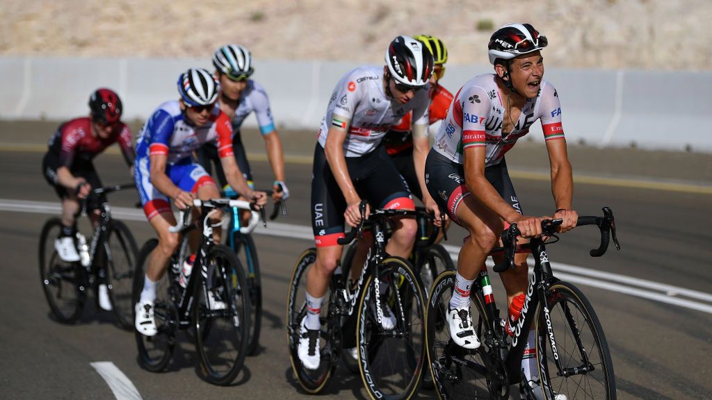 Zdjęcie okładkowe artykułu: Getty Images / Justin Setterfield / Kolarze podczas jednego z etapu UAE Tour