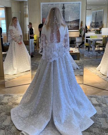 Sophie Turner suknia ślubna