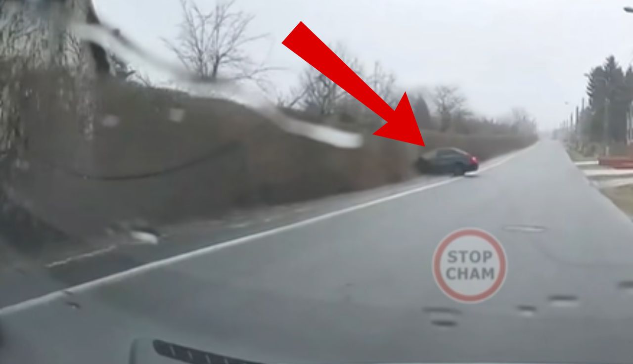 Tak skończył jazdę BMW. Sceny na drodze. "Głupota i tyle"