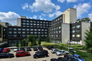 Remont Domu Poselskiego. Stanie się europejsko. Nie wszyscy się cieszą