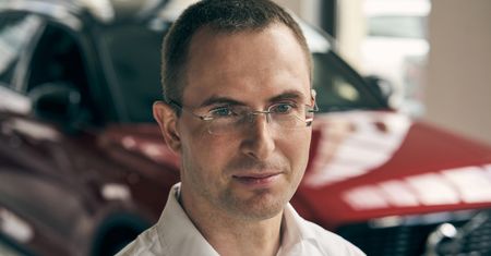 "To błąd i psucie rynku". Szef Volvo w Polsce o dopłatach do aut elektrycznych
