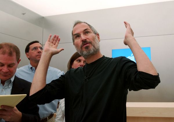 Steve Jobs, poprzedni CEO Apple. (fot.: cache.gizmodo.com)