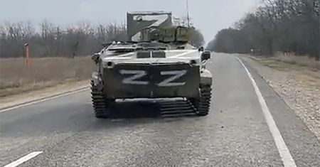 Niezwykłe odkrycie pod Chersoniem. "Rosjanie też dozbrajają Ukrainę"