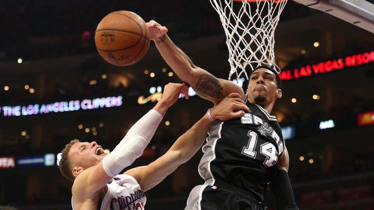 Zdjęcie okładkowe artykułu: AFP / Na zdjęciu: Danny Green (nr 14)