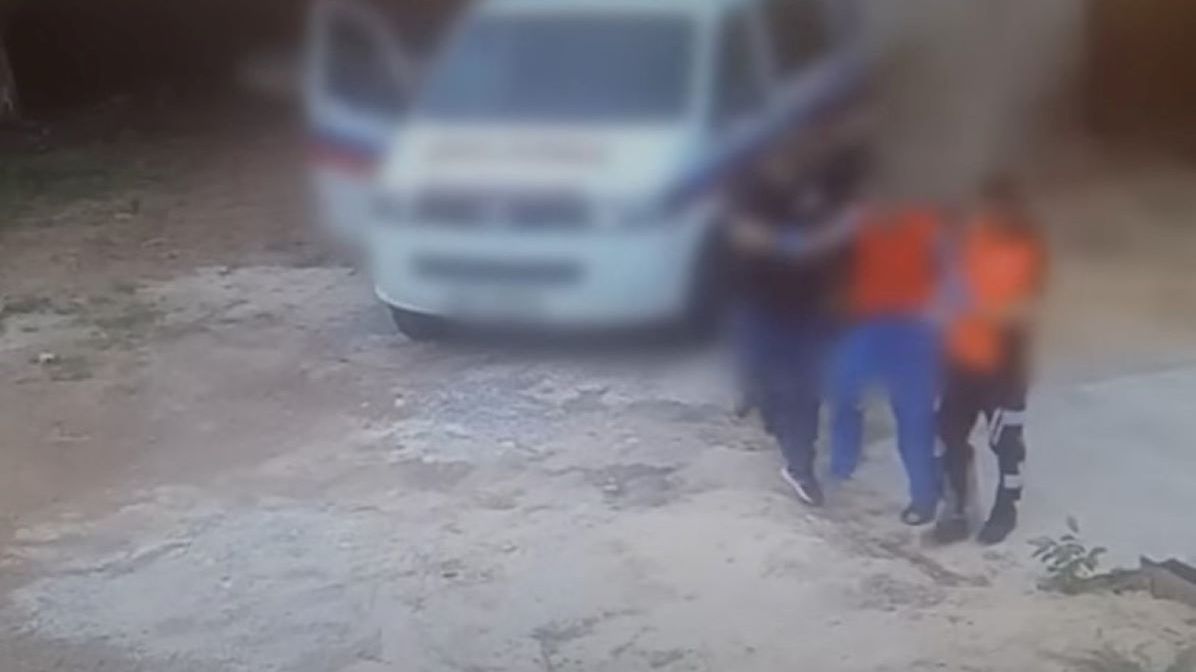 72-latek został porzucony na prywatnej posesji 