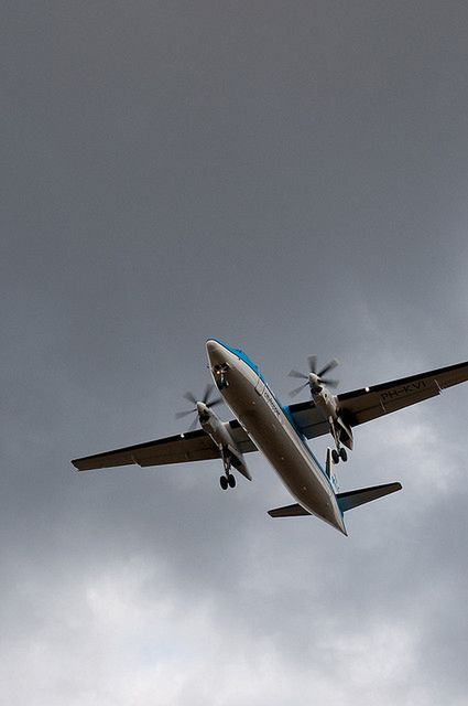 Awaryjne lądowanie samolotu z powodu dymu na pokładzie