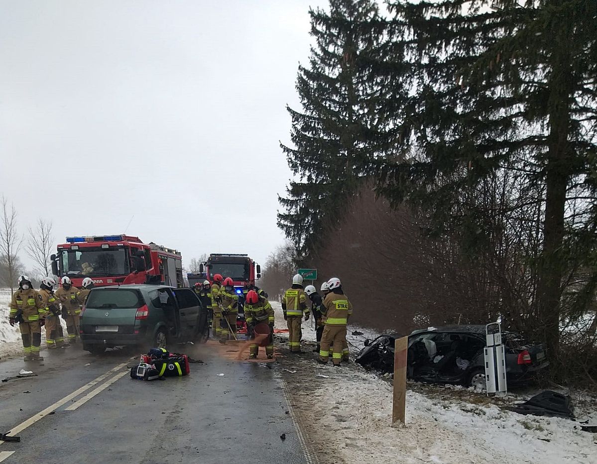 Tragedia na DW 513. 1 osoba nie żyje, wielu rannych 