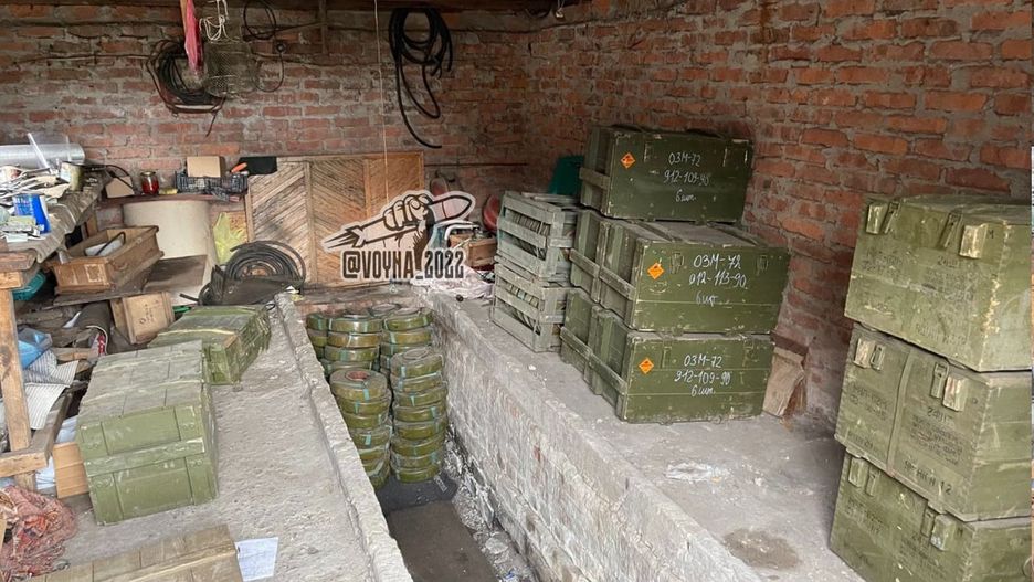 Jeden z wielu przejętych przez Ukraińców rosyjskich składów amunicji.
