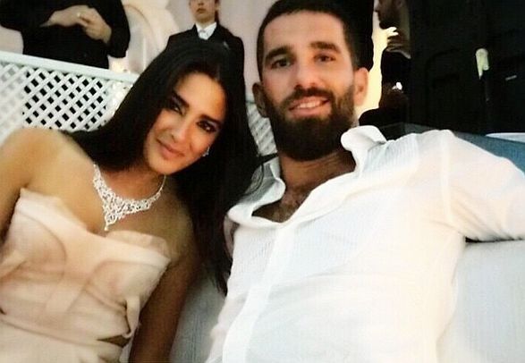 Aslihan Dogani i Arda Turan