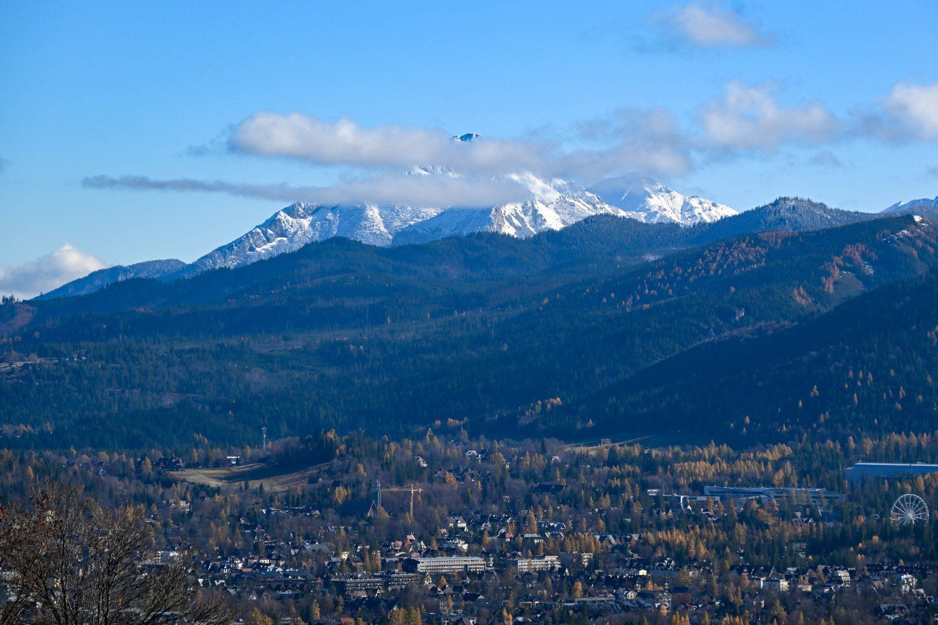 Słoneczna pogoda nad Tatrami