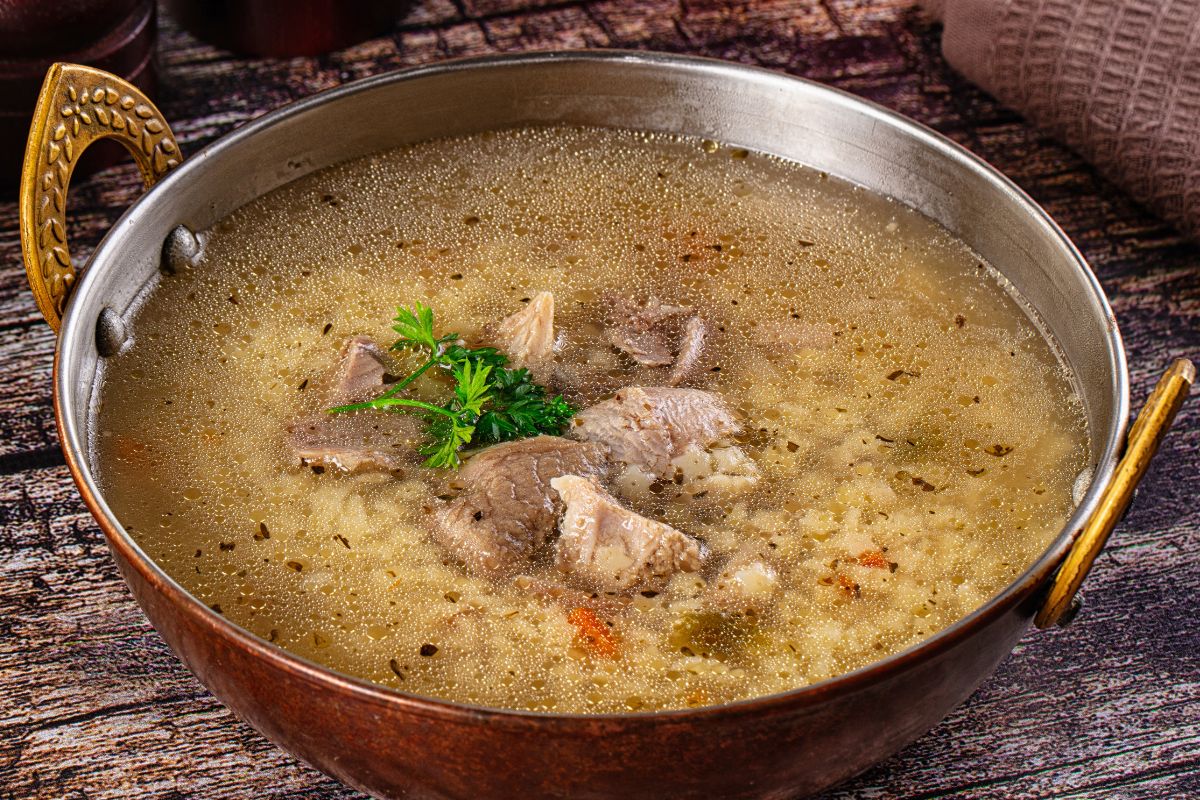 Ten przepis ma ponad 340 lat. W zupie składniki, których dziś nikt nie dorzuca