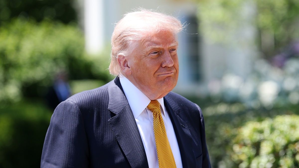 Prezydent Donald Trump bez telefonu w Chinach.