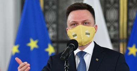 Banaś doniósł na Kaczyńskiego. Hołownia: "Rodzina Soprano". Na tym nie skończył