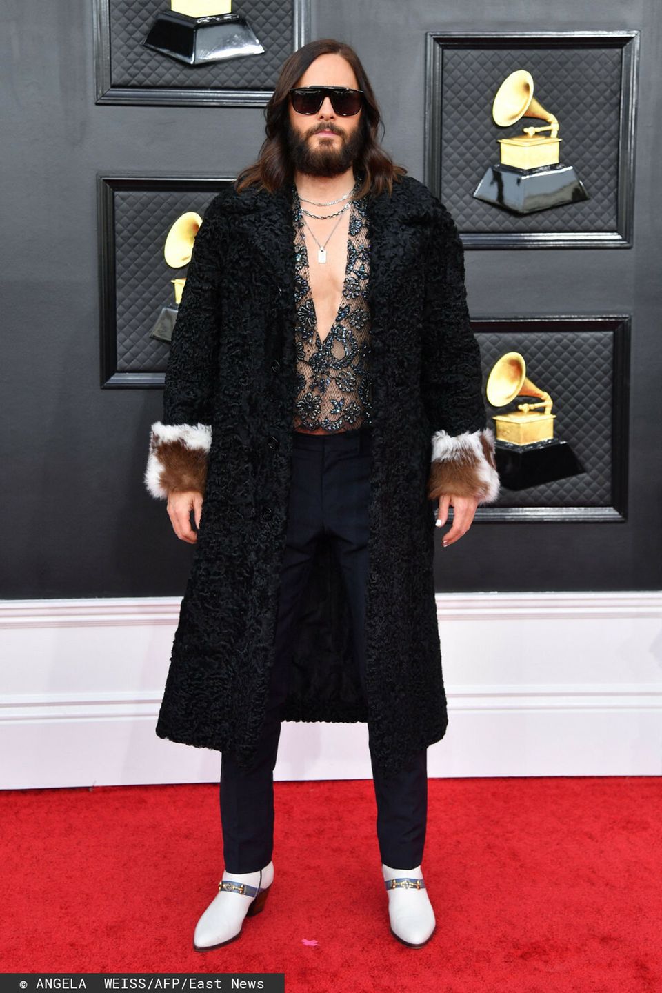 Jared Leto – Grammy 2022, kreacja: Gucci