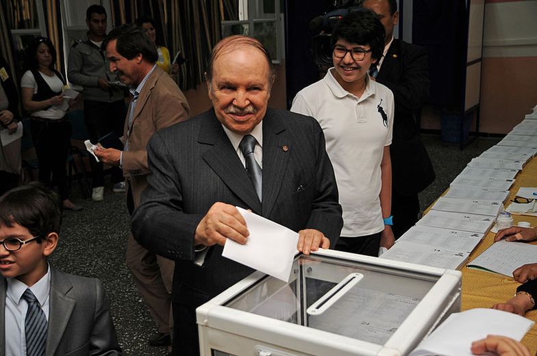 Buteflika po raz czwarty wybrany na prezydenta