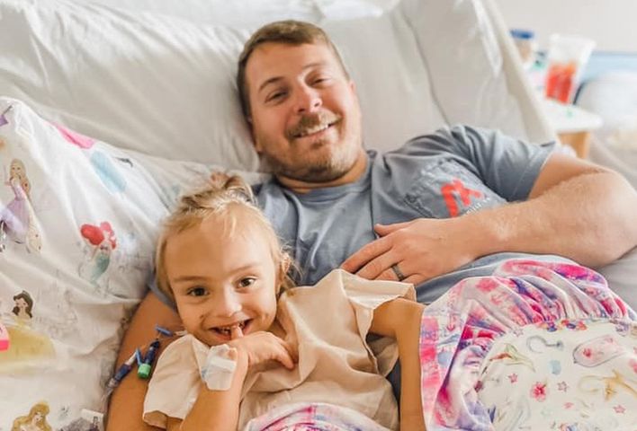 Ojciec uratował życie swojej 4-letniej córeczce. Oddał nerkę