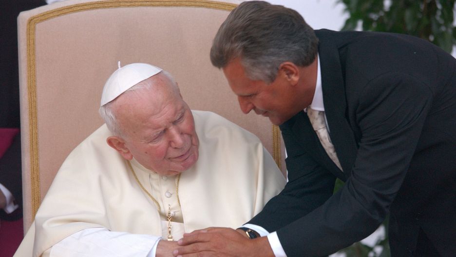 Aleksander Kwaśniewski z papieżem Janem Pawłem II