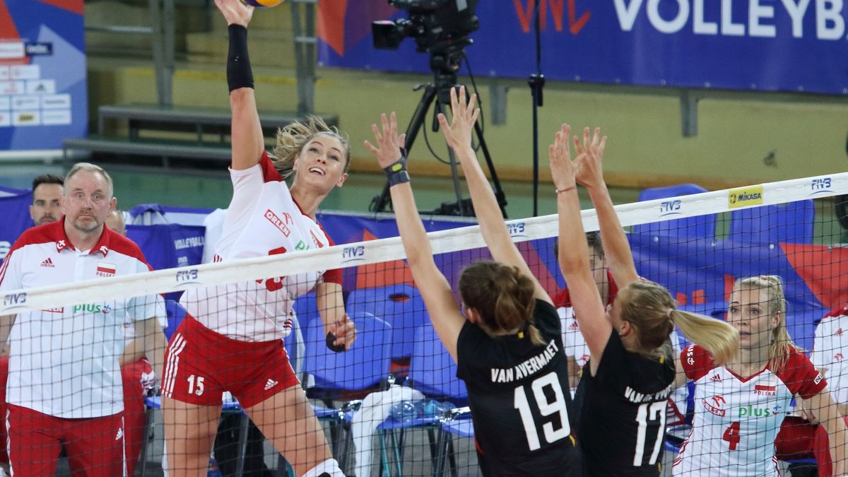 Zdjęcie okładkowe artykułu: WP SportoweFakty / Justyna Serafin / Na zdjęciu: atakuje Martyna Grajber