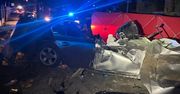 Biskupice: BMW z ogromną siłą uderzyło w słup. 35-latek za kierownicą od razu zginął