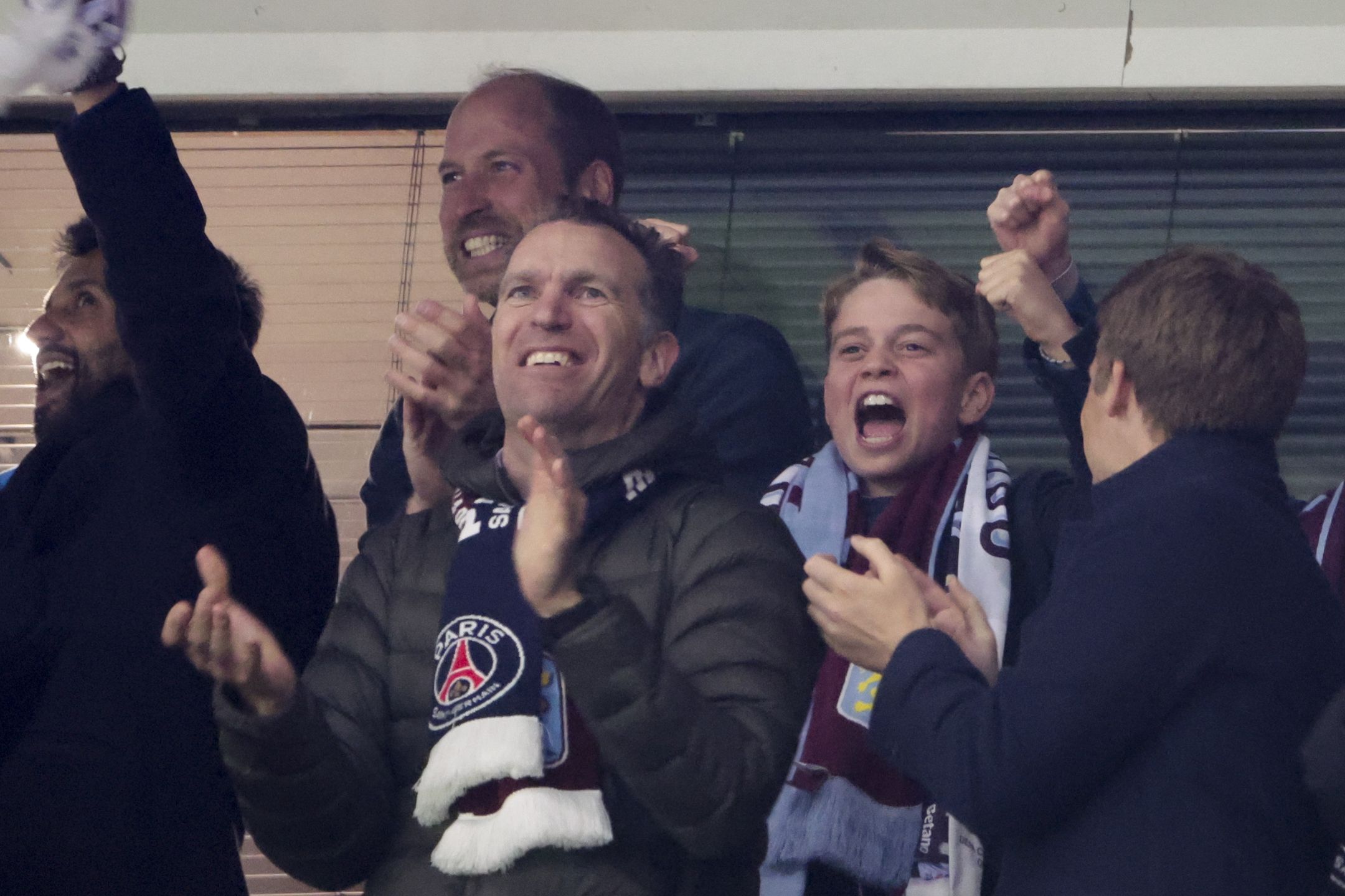 Royalsi na trybunach