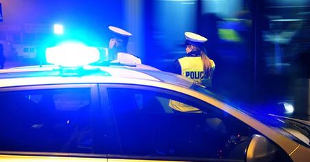 Mazowieckie. Wjechali koparką do marketu, by wyrwać bankomat