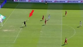 Co za strzał bramkarza! Chwilę później otrzymał złe wieści