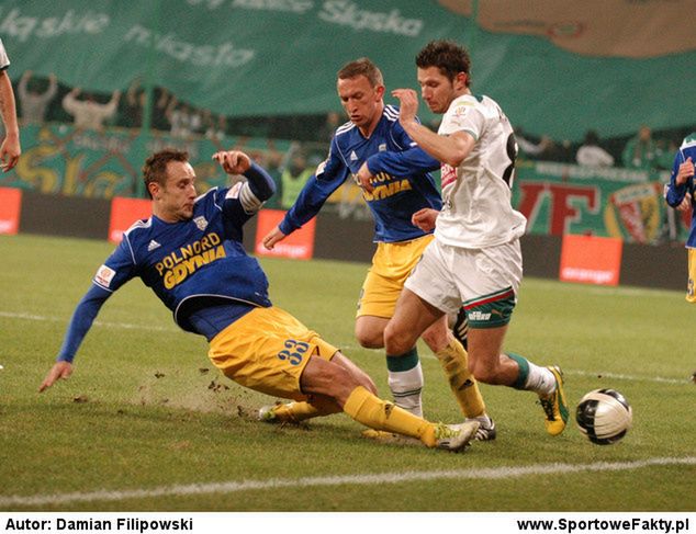 Łukasz Madej (biała koszulka) kilka miesięcy temu bronił barw Śląska Wrocław