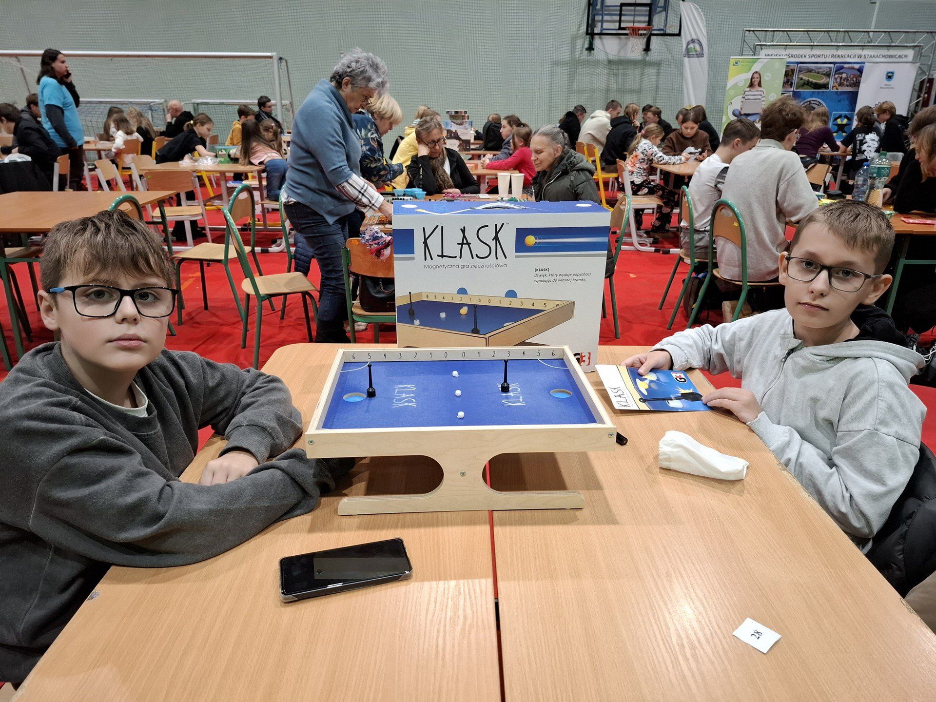 Planszówki przeznaczone są dla każdego, grają w nie i dzieci, i dorośli.