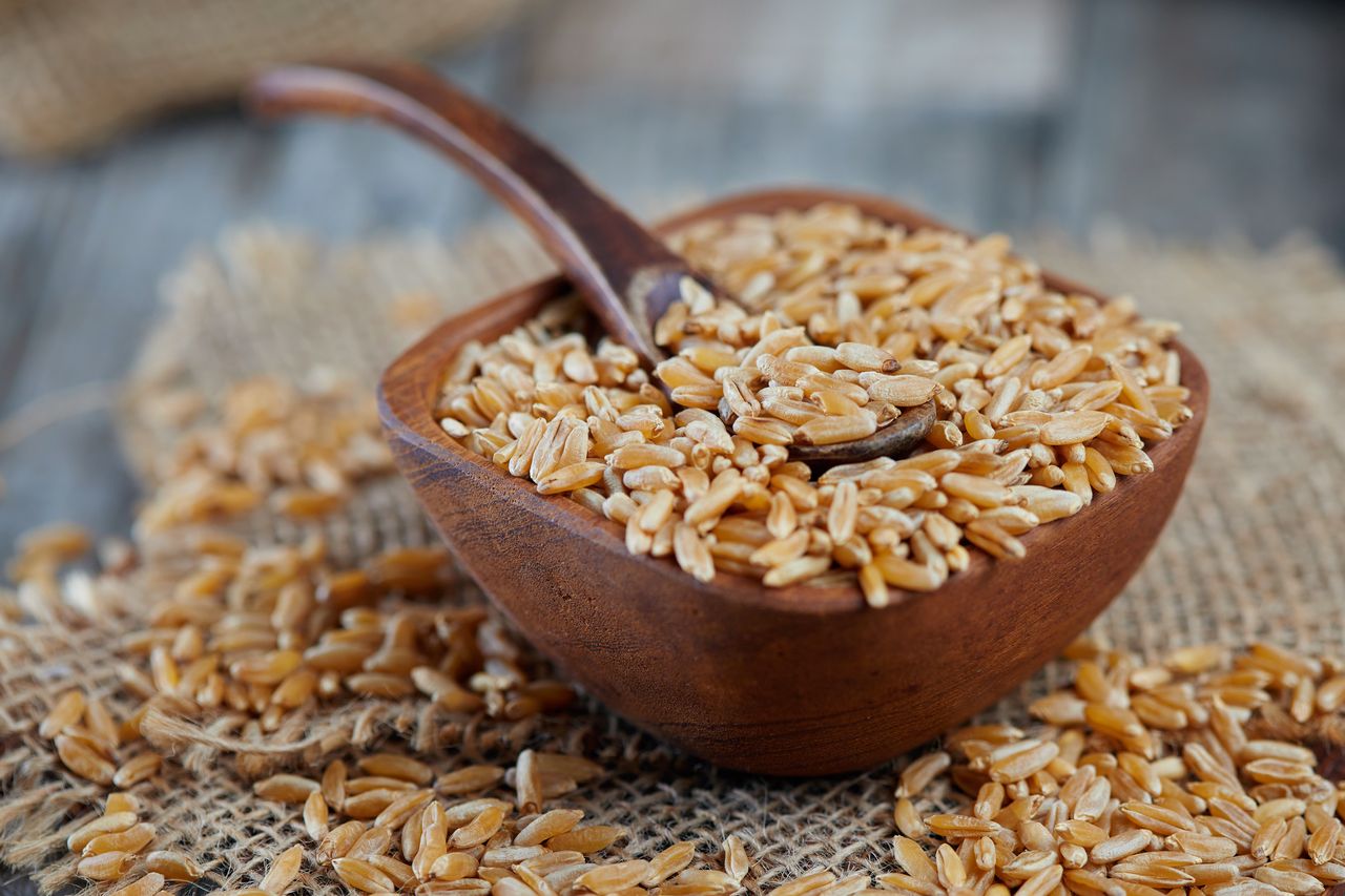 Kamut flakes are a good alternative to oatmeal and other cereals.