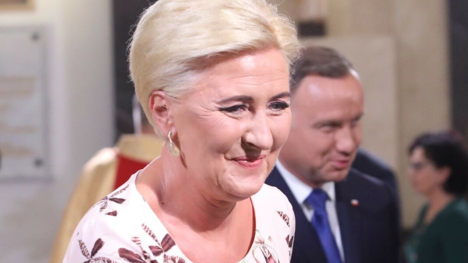 Agata Kornhauser-Duda zaprezentowała się w różowym stroju 