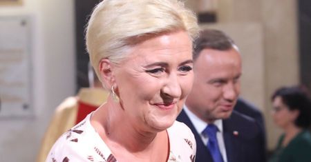 Róż od stóp do głów. Agata Duda przywitała prezydenta Włoch