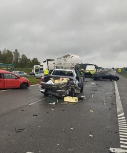 Karambol na A1. Zderzyło się kilka pojazdów, są ranni