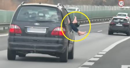 Sceny na drodze. "Nie wiem, jak to skomentować"
