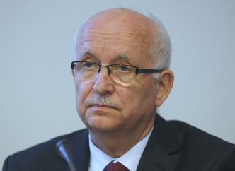 Emil Wąsacz przed Trybunałem Stanu za prywatyzację PZU i TP. Sprawa odroczona do końca marca