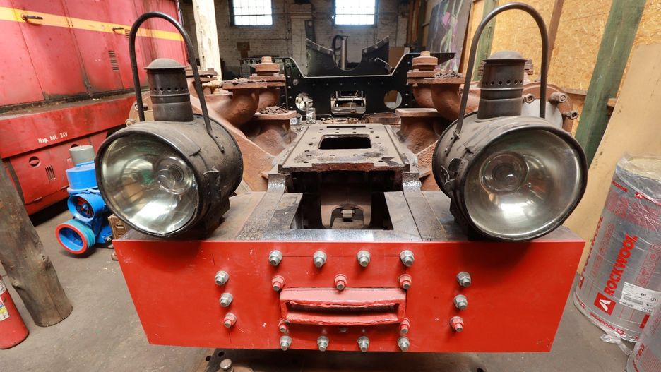 Remontowany parowóz przez GKW w Bytomiu