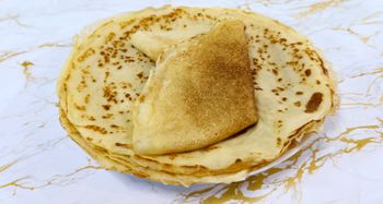 Naleśniki. Sprawdzają się na śniadanie, szybki obiad czy deser