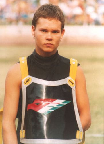 Nie wiem ile lat może mieć na tym zdjęciu Norbi, ale raczej niewiele więcej niż piętnaście... Jego kariera potoczyła się znacznie lepiej od przygody Rolanda.