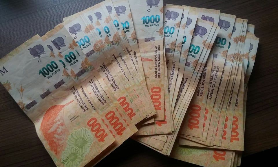 To około 200-300 dolarów