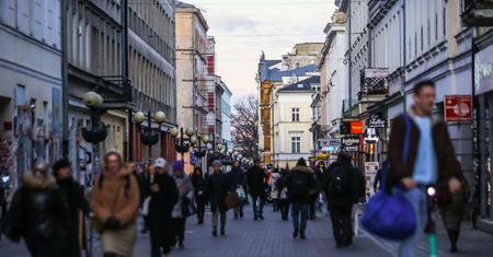 Nowe dane o płacach. Dynamika wynagrodzeń powoli hamuje