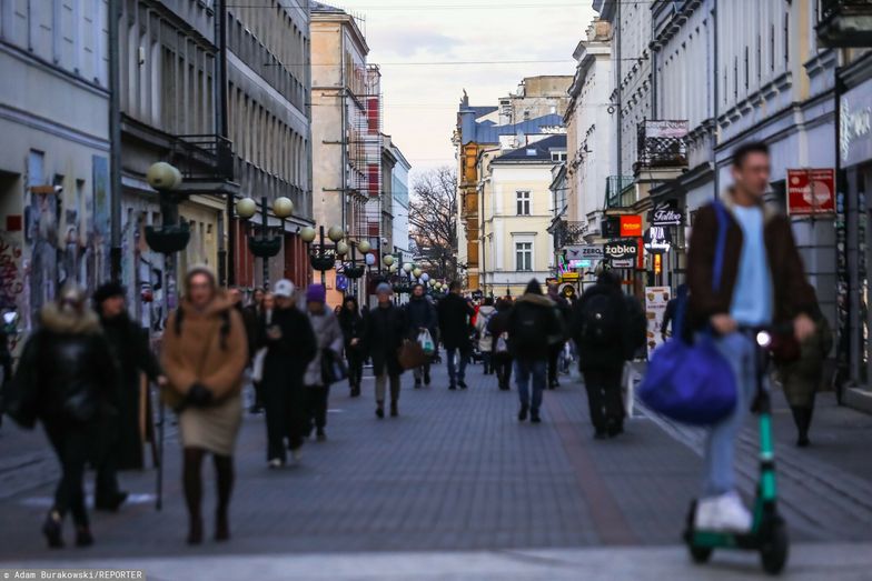 Nowe dane o płacach. Dynamika wynagrodzeń powoli hamuje