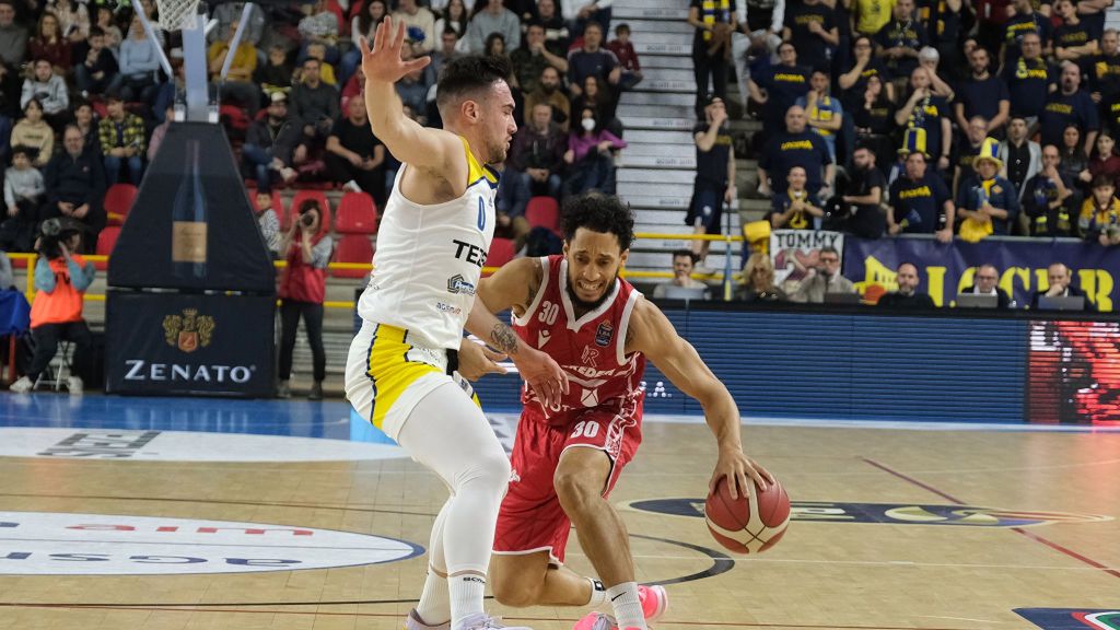 Getty Images / Roberto Tommasini/NurPhoto / Na zdjęciu: Jeremy Senglin