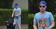 Macaulay Culkin spaceruje z synkiem po Los Angeles (ZDJĘCIA)
