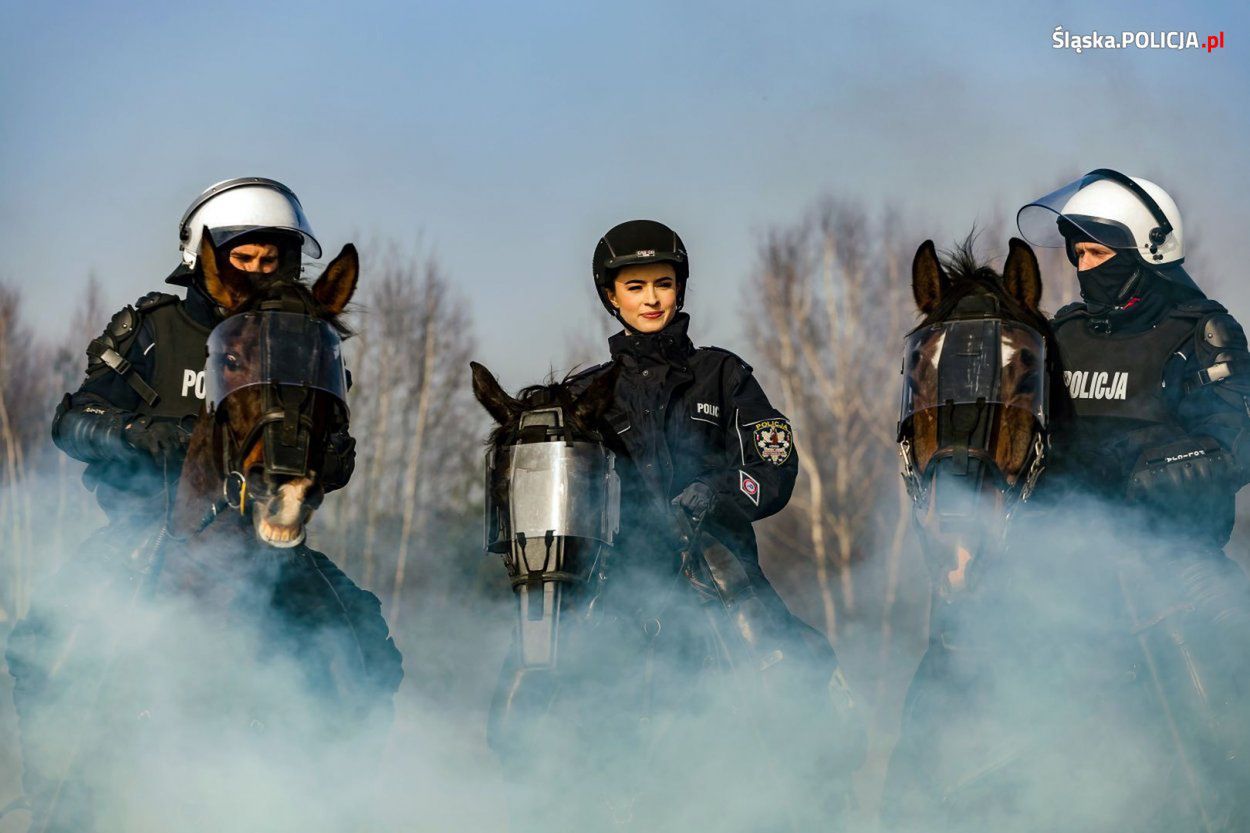 Miss Polski 2020 jako policjantka konna