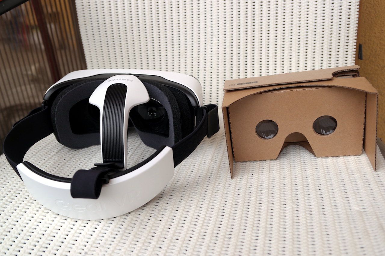 Samsung Gear VR i Google Cardboard