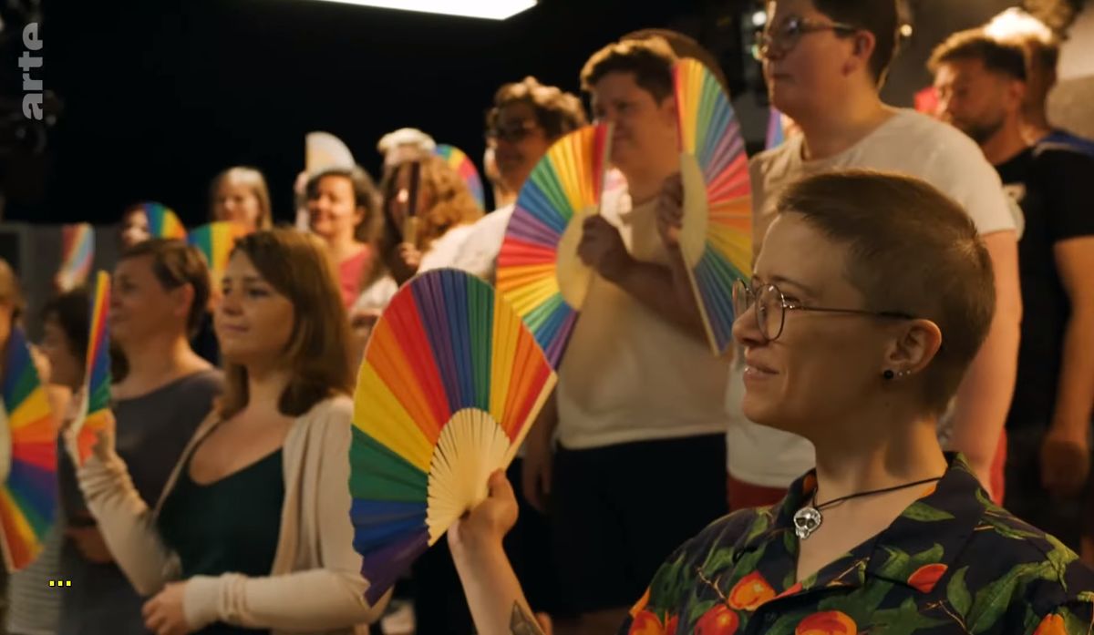 Kadr z filmu "Voces Gaudii - pierwszy w Polsce chór LGBT+" 