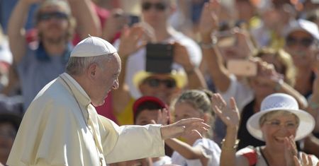 Syryjski uchodźca zamieszka w Łodzi. Papież zapłaci za wynajem jego mieszkania