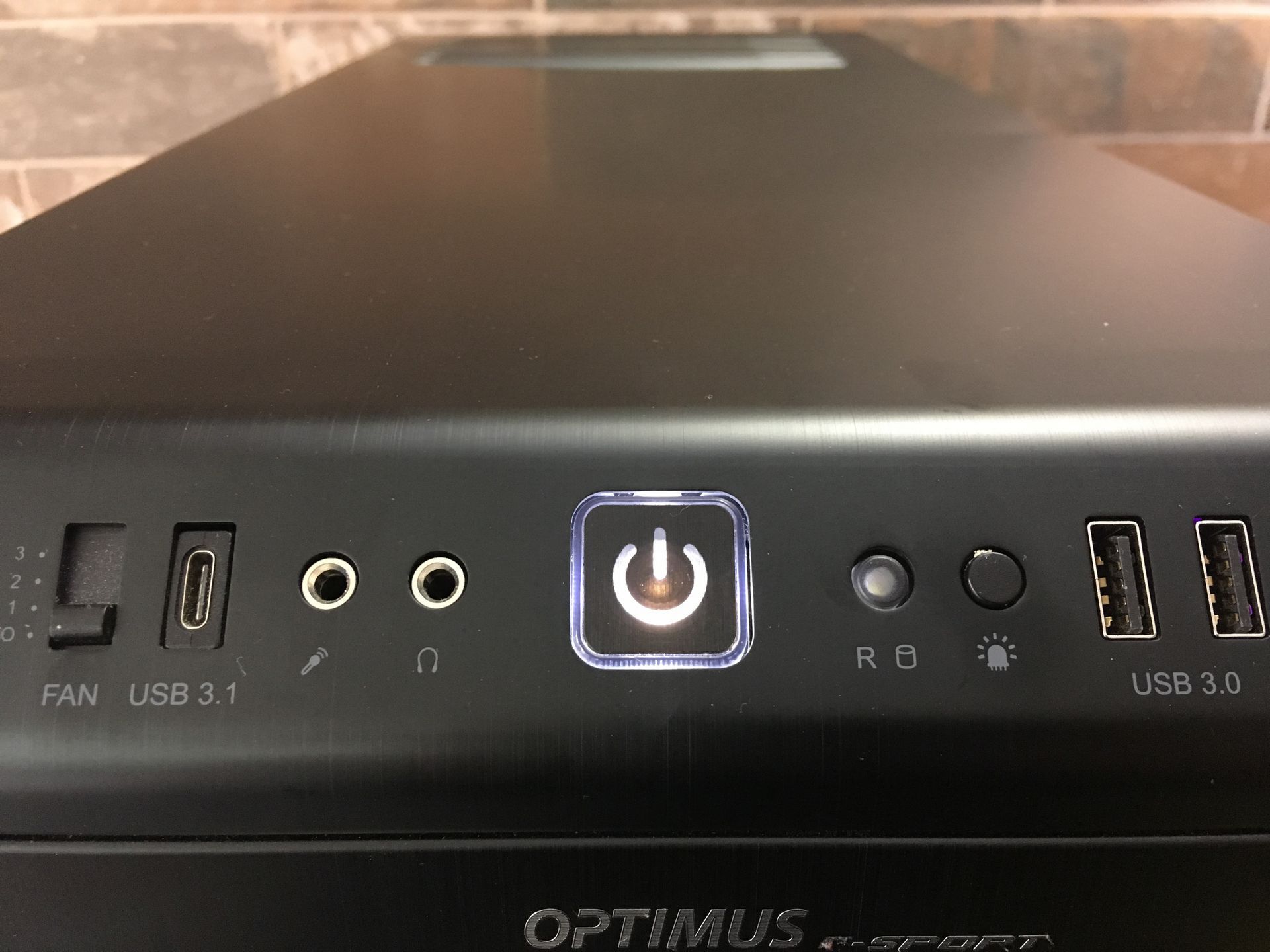 Komputer do gier Optimus e-sport Extreme MZ390T-BQ1 – wydajność i wygląd z najwyższej półki [test] 4