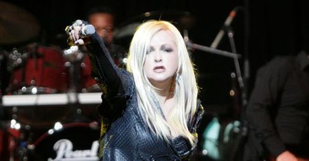 Cyndi Lauper i Kendra Wilkinson w nowych programach stacji WEtv